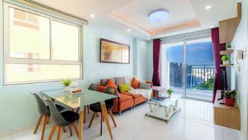 Presidential Suite, 2 Bedrooms, Club lounge access, City View | View from room