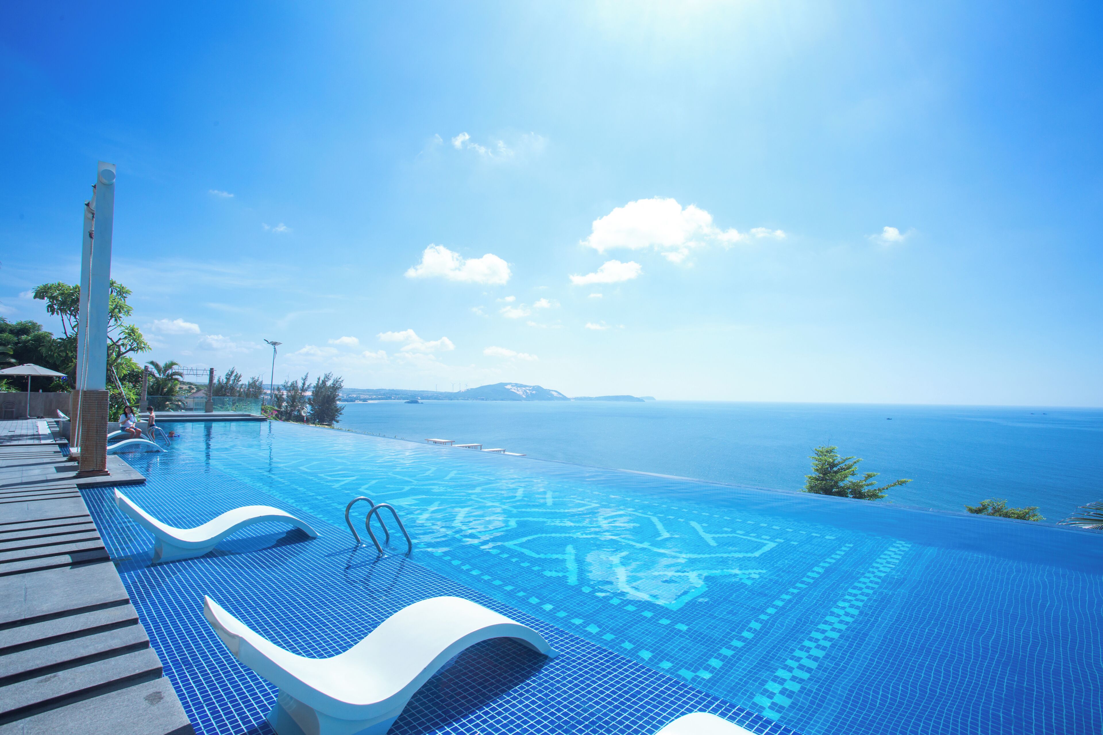 6 piscinas al aire libre, sombrillas, tumbonas