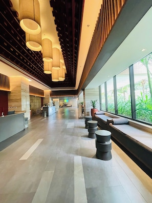 المنشأة من الداخل