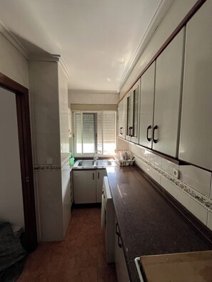 Fridge, microwave, oven, stovetop - Apartment in valencia center (Valencia)