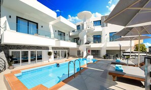 Utomhuspool