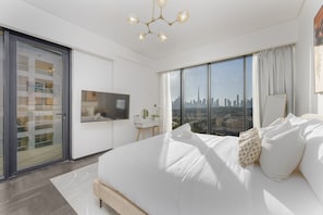2 bedrooms, in-room safe, iron/ironing board, free WiFi - Balcony with a Glimpse of the Burj Khalifa, Minutes Walk to Zabeel Stadium (Dubai)