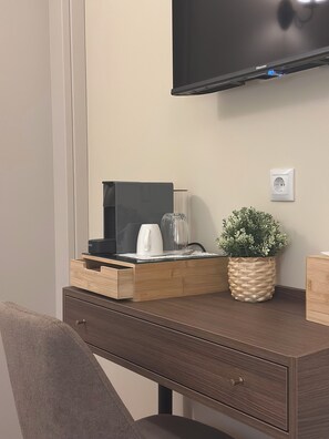 Standard Single Room, Ground Floor | In-room safe, desk, laptop workspace, blackout curtains - Maissance (Preveza)