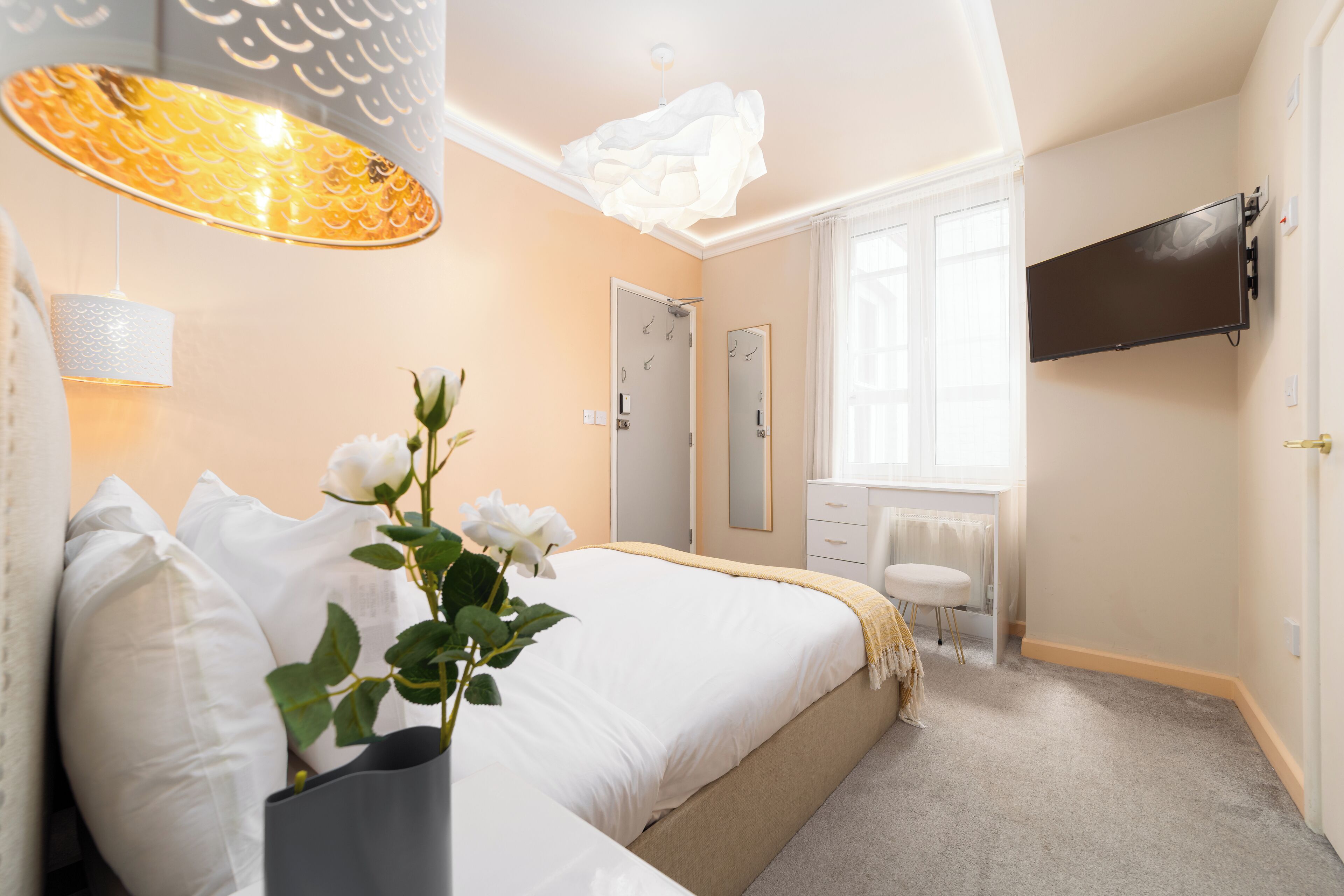 Chambre Double Standard | Bureau, espace de travail pour ordinateur portable