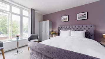 Luxury Double Room, 1 King Bed | Desk, laptop workspace, iron/ironing board, free WiFi