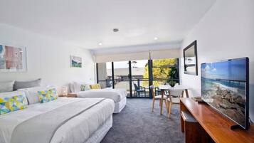 Tabla de planchar con plancha y wifi