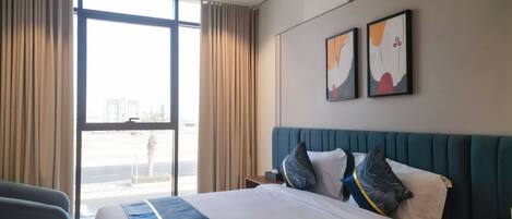 Free WiFi, bed sheets