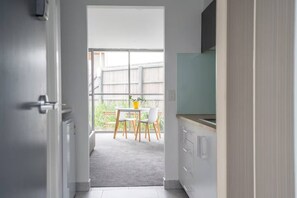 Interior - Bay View Breeze - Lorne (Lorne)