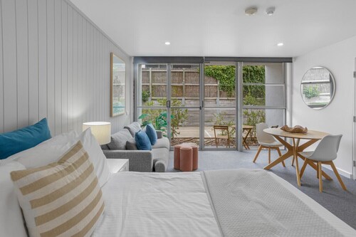 Bay View Style - Lorne