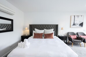 Fer et planche à repasser, Wi-Fi, draps fournis