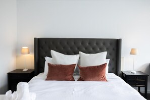 مكواة/لوح كي وواي فاي وملاءات أسرّة