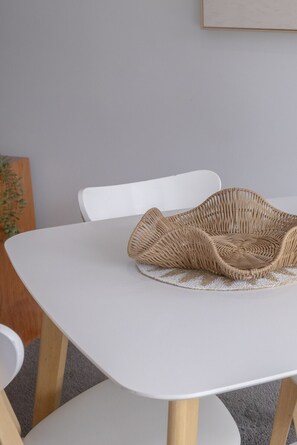 Dining - Bay View: Ocean Breeze (Lorne)