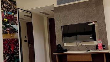 In-room safe, desk, laptop workspace, blackout curtains