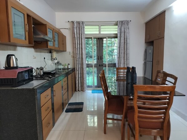 Dining - Villa Neesham Grande (Benaulim)