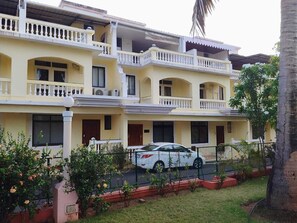 Front of property - Villa Neesham Grande (Benaulim)