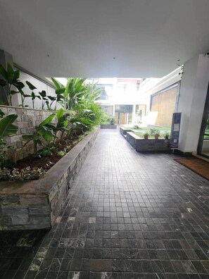 Property grounds - C202 Alcazar - Modern 2BR flat by IB Signature (Casablanca)