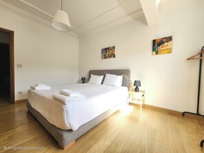4 bedrooms, iron/ironing board, travel cot, free WiFi - Number Twelve Triangle d'or by IB Signature - Superb 4BR - 215 sqm - Terrace (Casablanca)