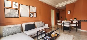 Smart TV, fireplace - The 23 Princesses (Casablanca)