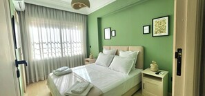 2 bedrooms, iron/ironing board, travel cot, free WiFi - The 23 Princesses (Casablanca)