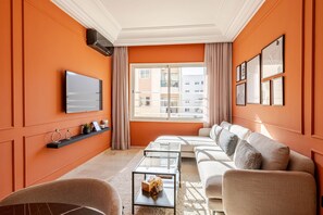 Smart TV, fireplace - The 23 Princesses (Casablanca)