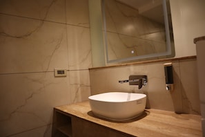 Standard Double or Twin Room, City View | Bathroom | Shower, free toiletries, towels, soap - FERNWOOD HOTELS AND RESORTS (Bengaluru)