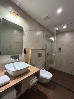 Bathroom - FERNWOOD HOTELS AND RESORTS (Bengaluru)