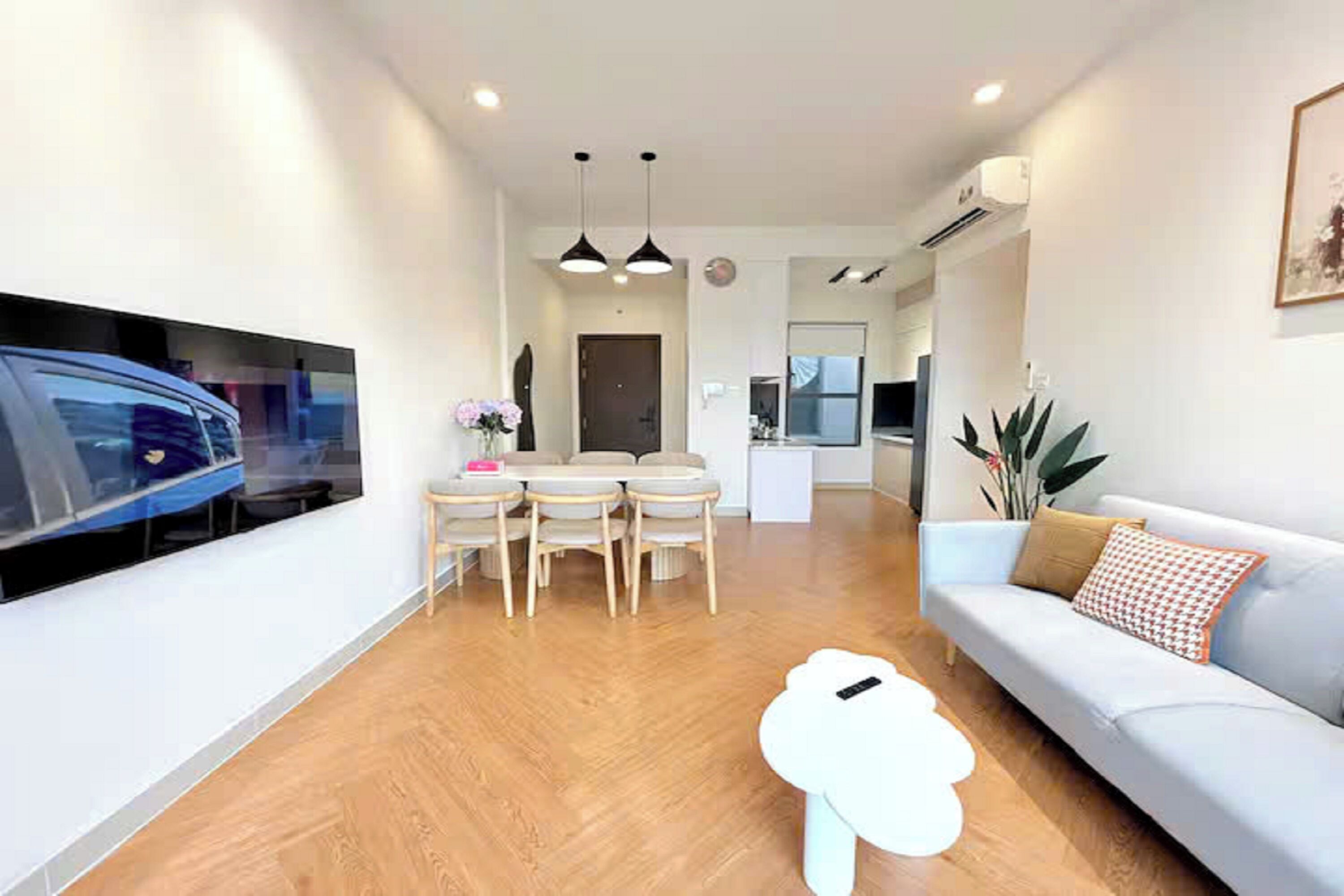 Familien-Suite, 3 Schlafzimmer, Zutritt zur Club Lounge, Stadtblick | Hochwertige Bettwaren, Daunenbettdecken, Select-Comfort-Betten