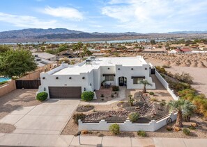 Exterior - The Sun Chaser, 4 bdr. Pool, Spa and Endless Views (Lake Havasu City)