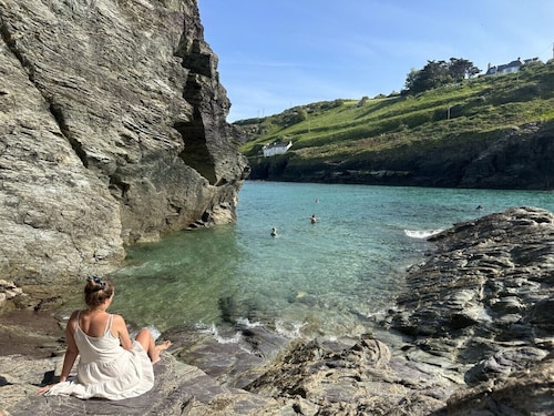 Character cottage close to Port Isaac harbour – sleeps 4