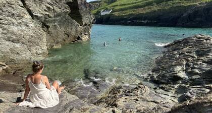 Character cottage close to Port Isaac harbour – sleeps 4