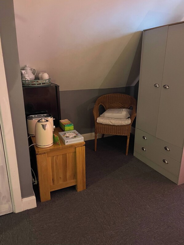 Shared Dormitory, 1 Bedroom, Smoking, Balcony | Interior - Room-cosy Beach Getaway on Edge of South (Brighton)