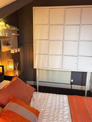 Shared Dormitory, 1 Bedroom, Smoking, Balcony | 1 bedroom - Room-cosy Beach Getaway on Edge of South (Brighton)