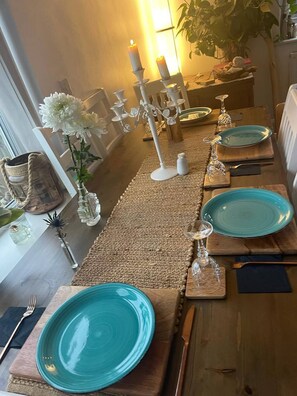 Dormitorio compartido, 1 habitación, para fumadores, balcón | Comedor