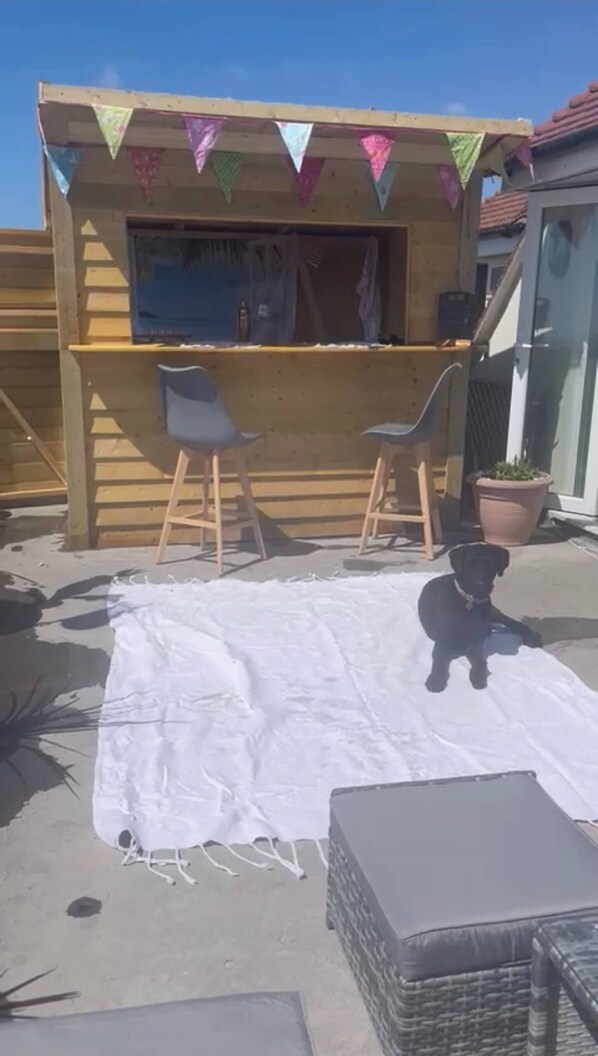 Dormitorio compartido, 1 habitación, para fumadores, balcón | Áreas de la propiedad