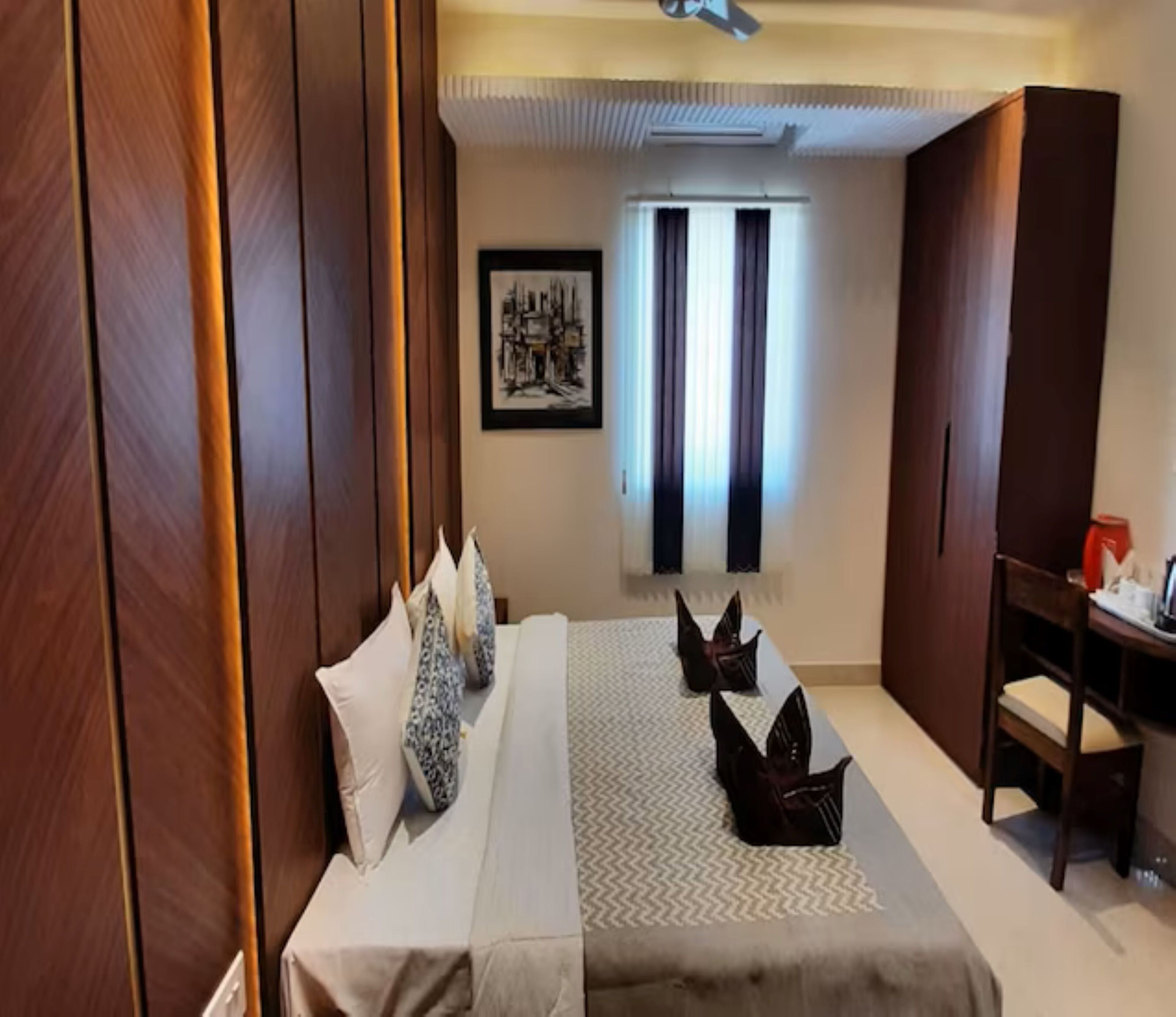 Superior Double Room | Free WiFi, bed sheets