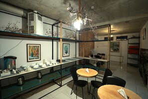 Bao gồm bữa sáng buffet hàng ngày 