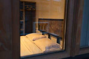Classic Double Room | Free WiFi - HOTEL NICOLO (Tbilisi)