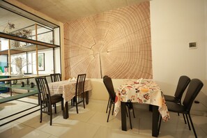 Free daily buffet breakfast  - HOTEL NICOLO (Tbilisi)