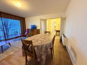 Dining - Beautiful apartment with pets allowed in Évian (Évian-les-Bains)