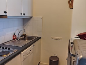 Fridge, microwave, dishwasher - Apartment in Tignes, 6 pers, near slopes (Tignes)