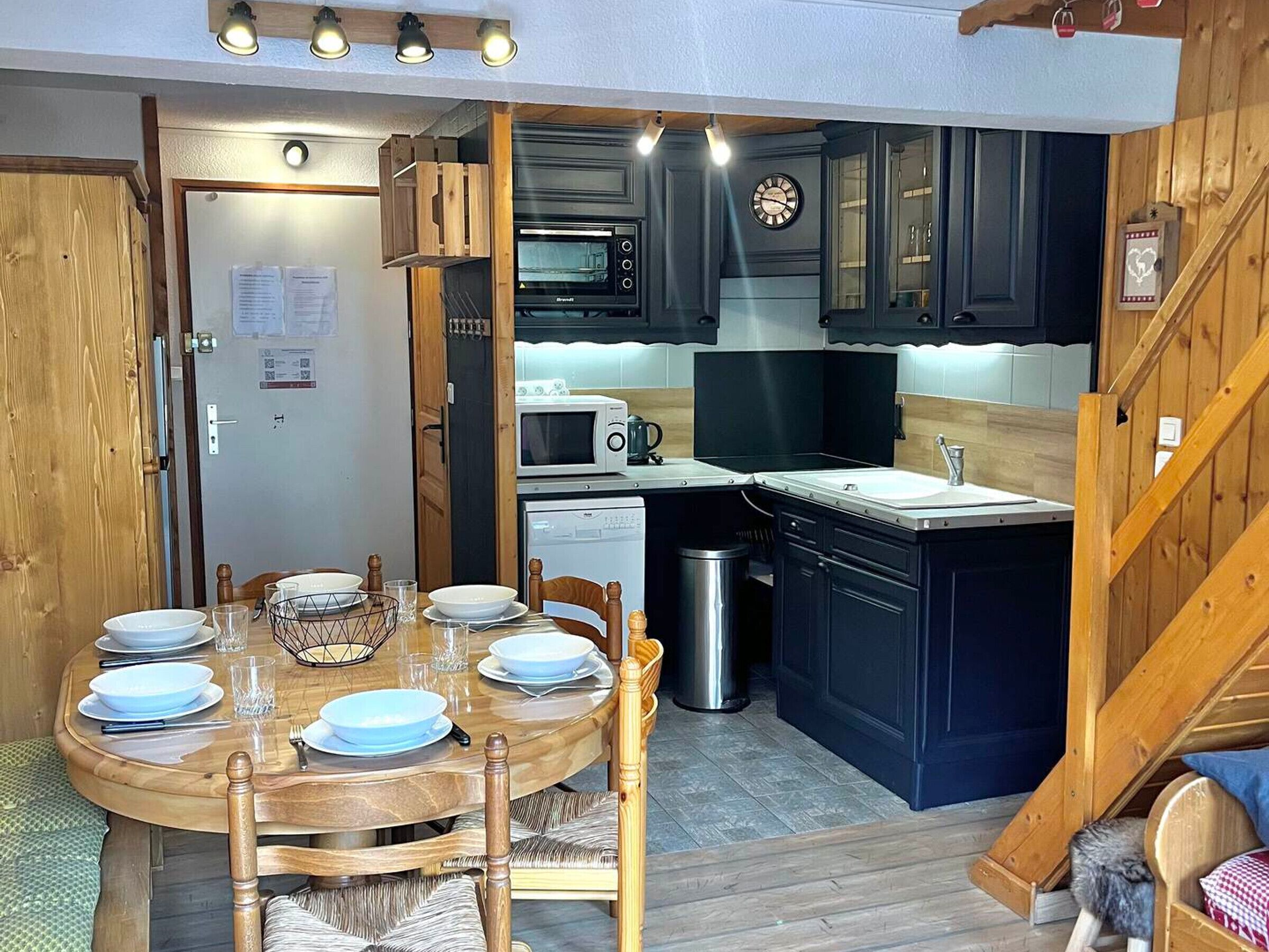 Refrigerador, microondas, lavavajillas