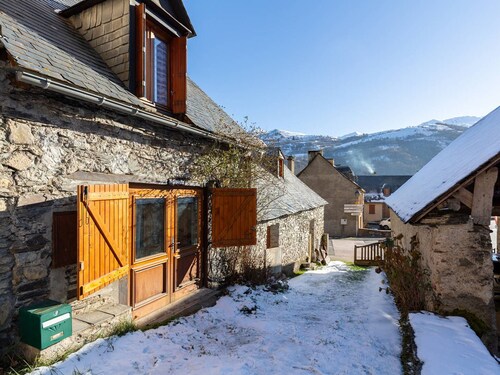 Maison pour 5 à Génos proche lac et station avec WiFi