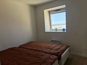 2 bedrooms - 3-Bedroom Apt near beach, with garage (Cucq-Stella Plage)
