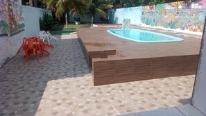 Pool - Refuge Paris – Spacious house with 5 bedrooms, swimming pool, very close to the beach. (Monte Gordo)