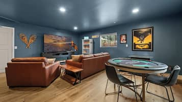 Cabaña Signature, 2 habitaciones, bañera de hidromasaje, vistas a la montaña | Zona de estar