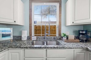 Fridge, microwave, stovetop, dishwasher - Upper & Lower Oasis | Team Joseph Ellen (St. Augustine)