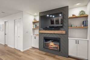 Interior - Completely remodeled 3-bedroom condominium in the heart of Incline Village. (Incline Village)