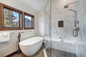 Hair dryer, towels - NEW CONSTRUCTION just off Frisco's Main St!!  Private Roof Top Hot Tub!! MOF1 (Frisco)