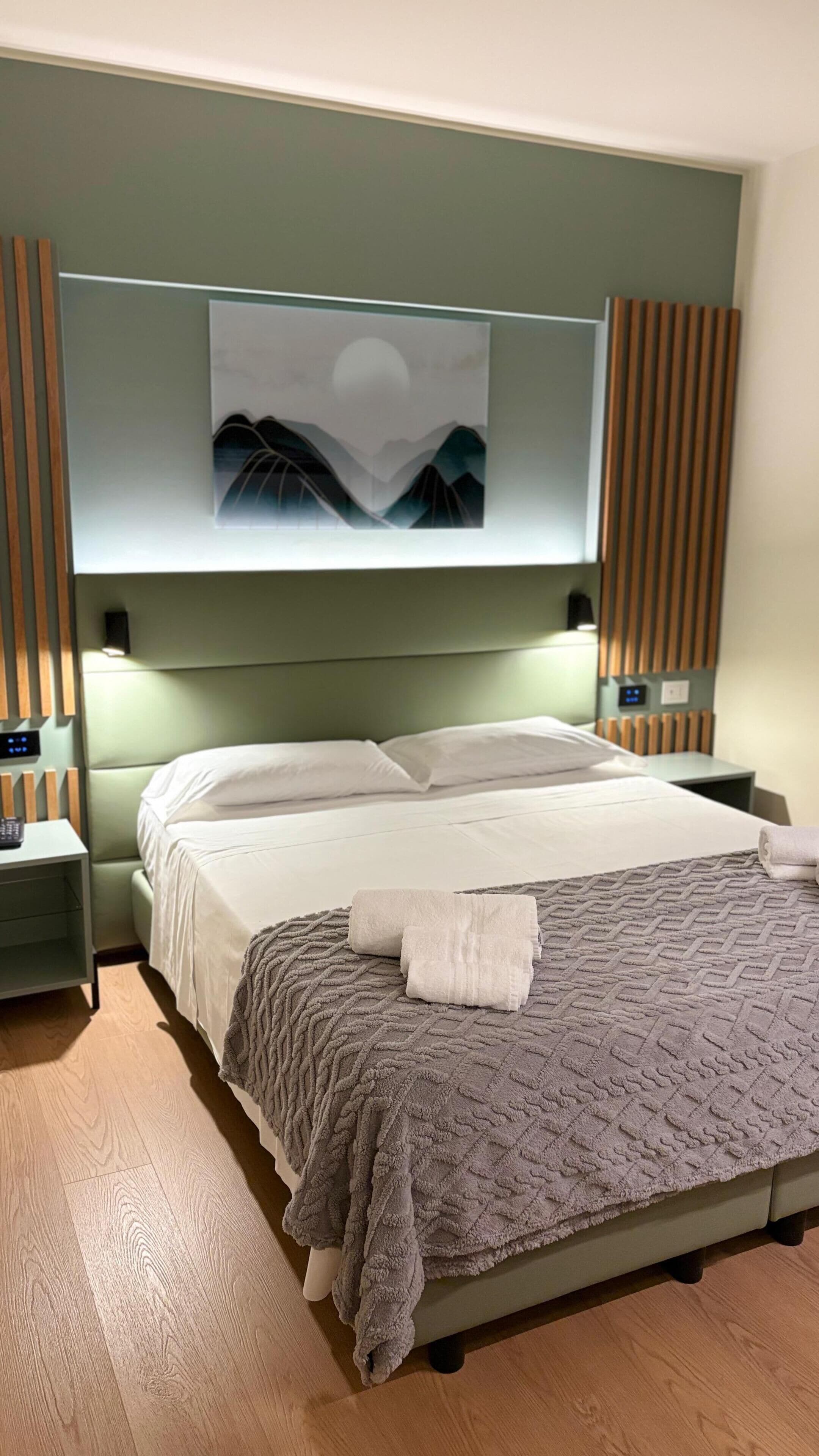 In-room safe, desk, blackout curtains, soundproofing