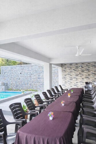 Hemgiri -6BHK Pool Garden Villa Girivan Mulshi near Pune Mumabi